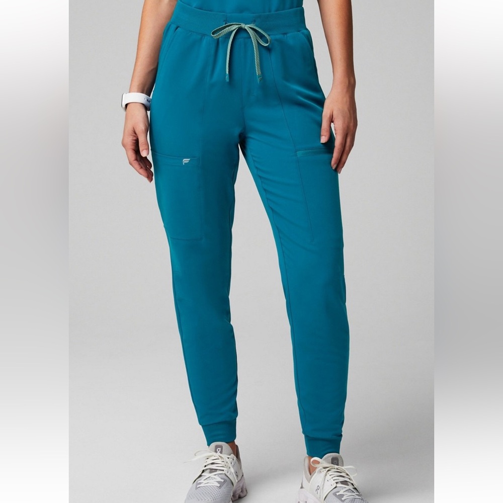 NWT Fabletics On-Call Scrub Joggers - L/Tall - Caribbean Blue